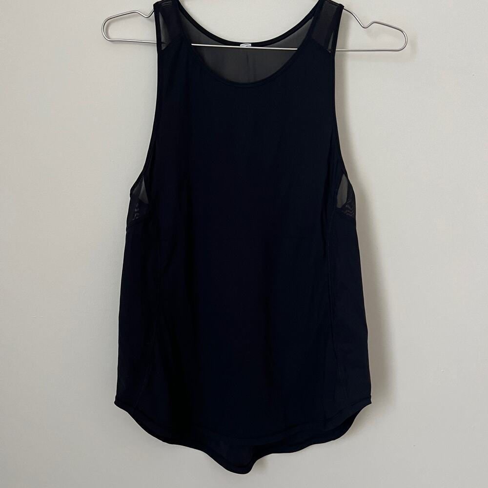 Lululemon Black Mesh Racerback Scoop Bottom Tank Top Size 6